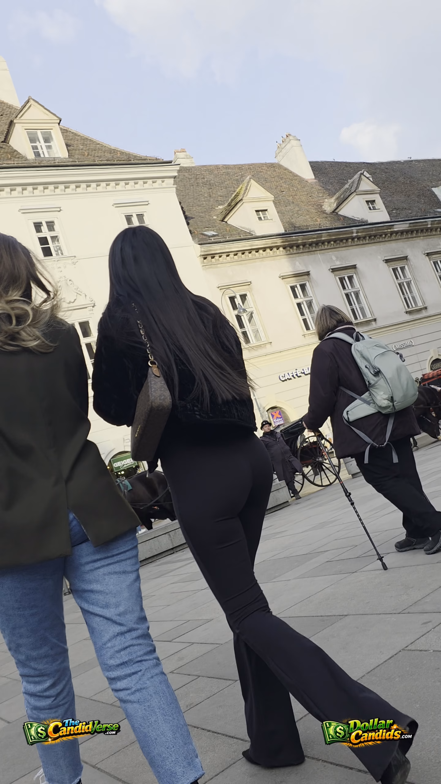 SlimBubbleAssBrunette 4K 30 HDR