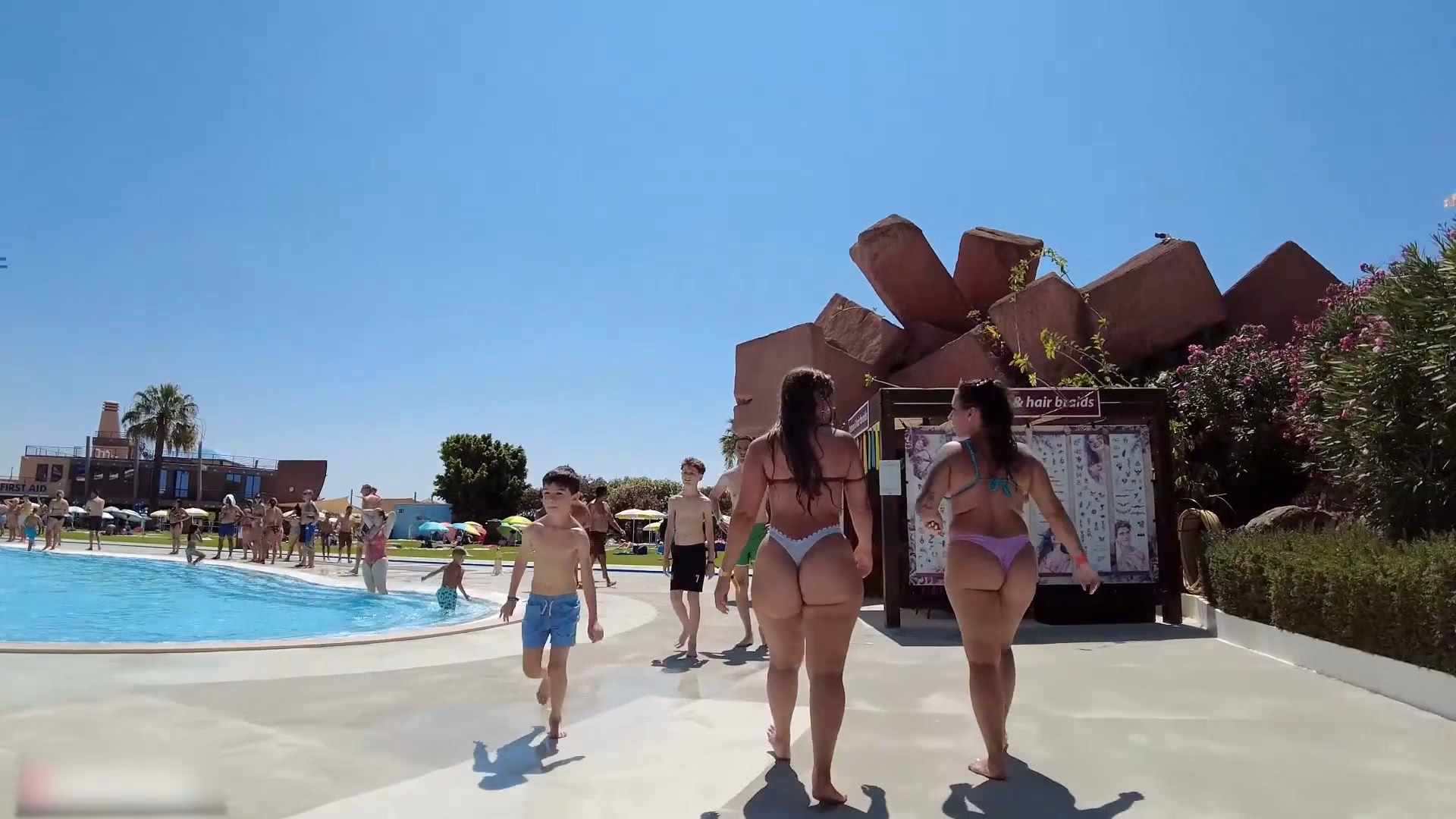 Waterpark Dumptruck in White Thong (1080)