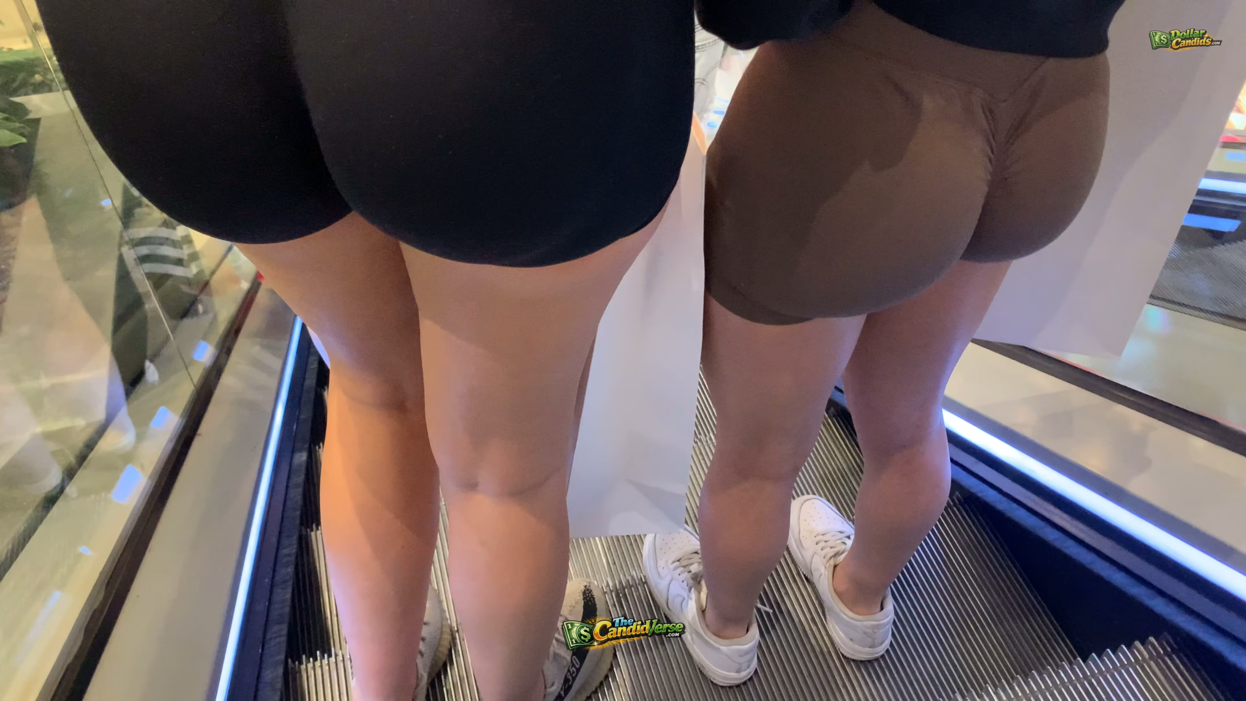TallBrunette&ShortBlonde Duo